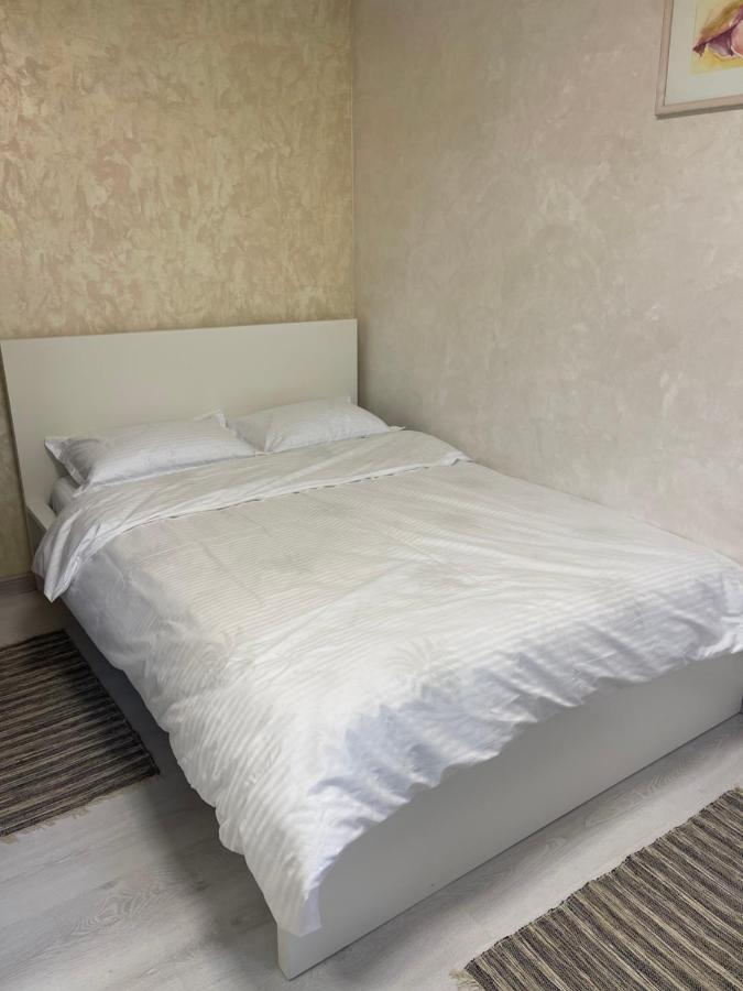 Guest House Târgu Jiu المظهر الخارجي الصورة