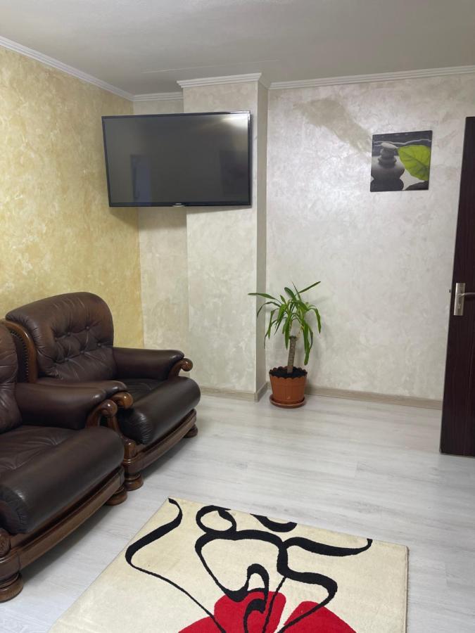 Guest House Târgu Jiu المظهر الخارجي الصورة