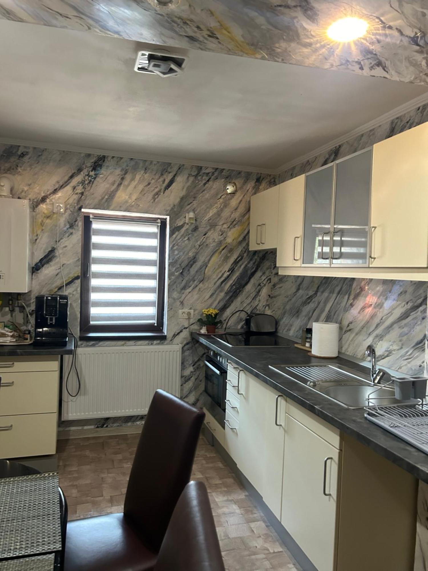 Guest House Târgu Jiu المظهر الخارجي الصورة