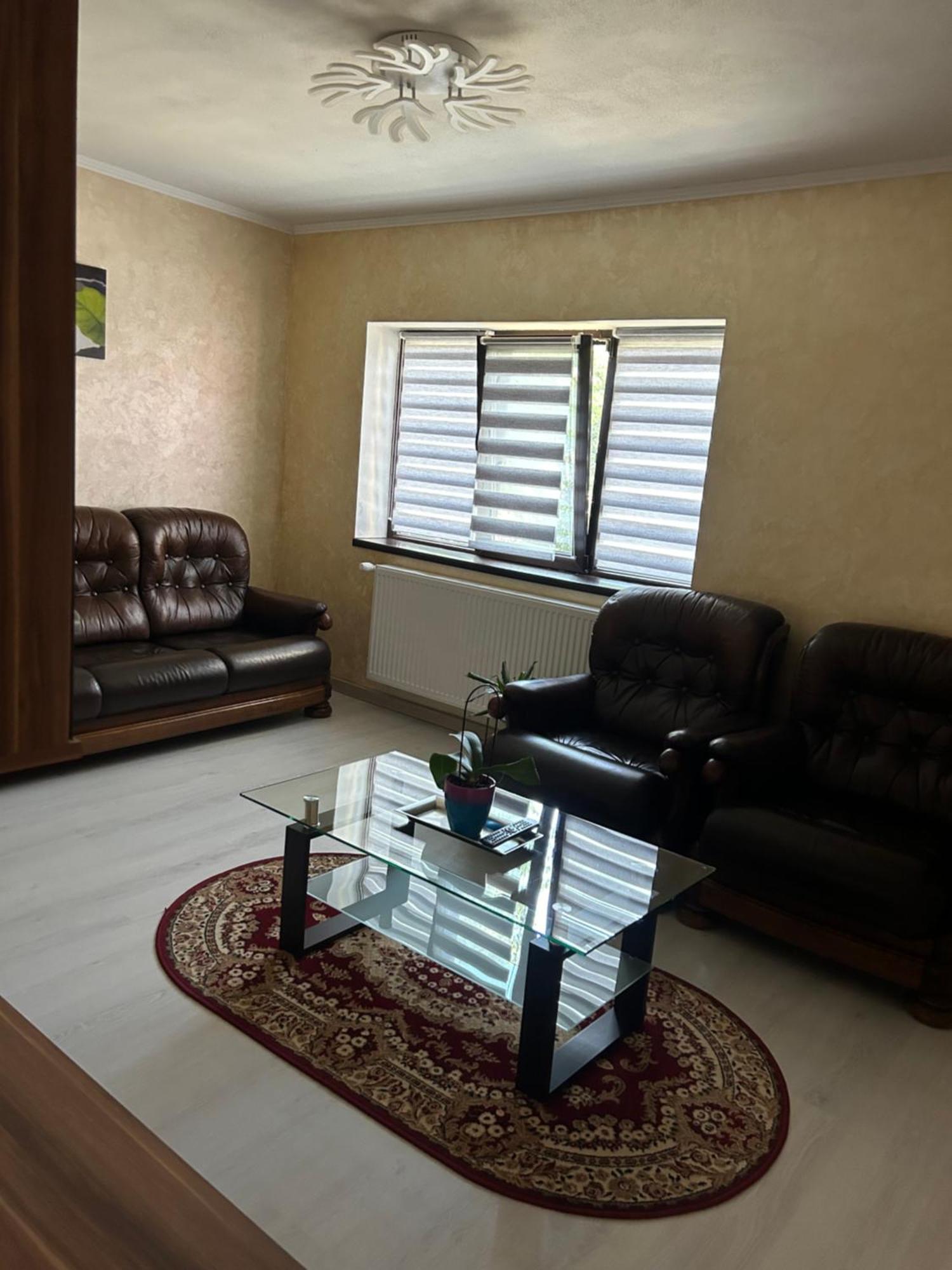 Guest House Târgu Jiu المظهر الخارجي الصورة